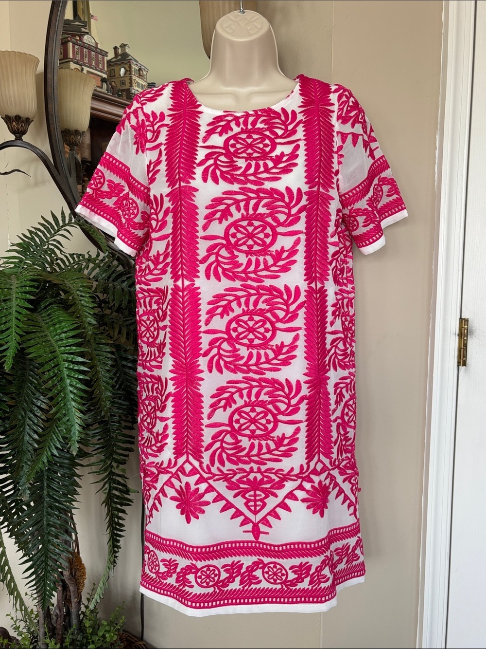 Lulu's White Shift Dress Pink Embroidered Floral Geometric Short Sleeve Mini - Picture 2 of 15